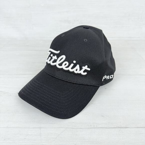 Titleist Tour Breezer FJ Golf Cap Pro V1 Tour Adjustable Strap Black One Size - Picture 1 of 10